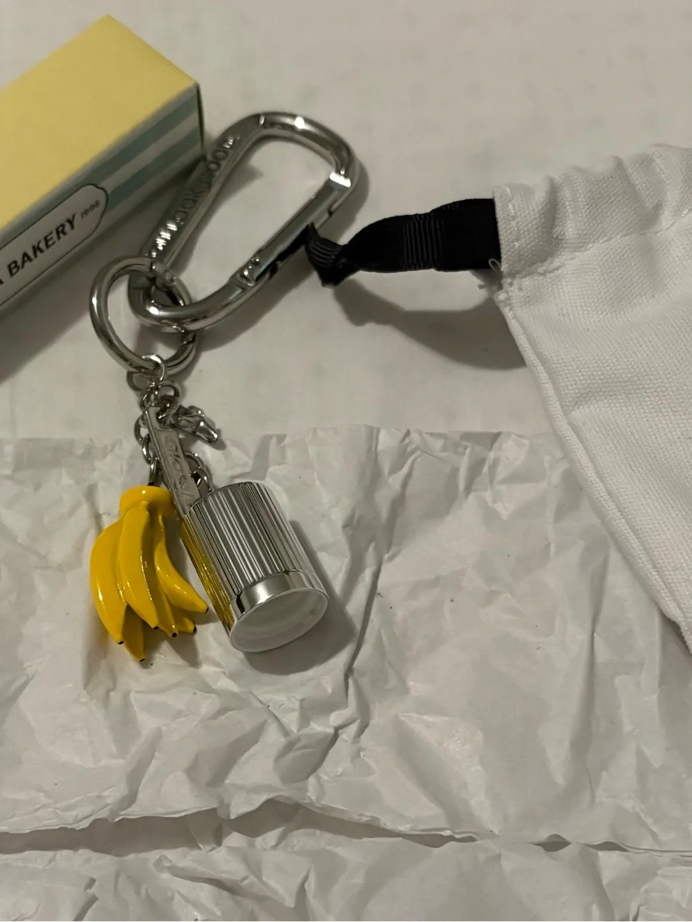 Glossier MAGNOLIA BANANA PUDDING Set - Balm Dotcom + Keychain